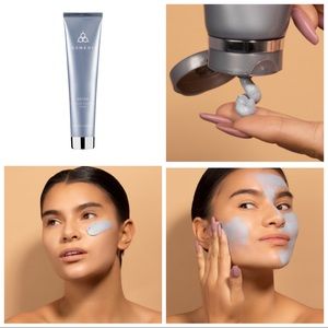 Cosmedix Detox Activated Charcoal Mask